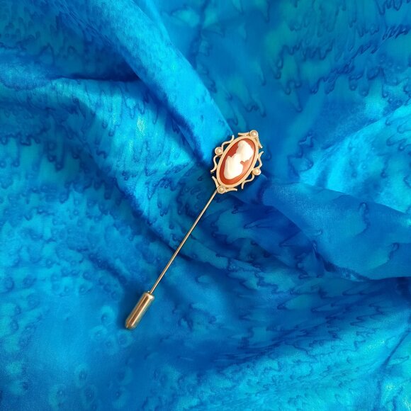 Avon Cameo Stick Pin - Picture 1 of 4